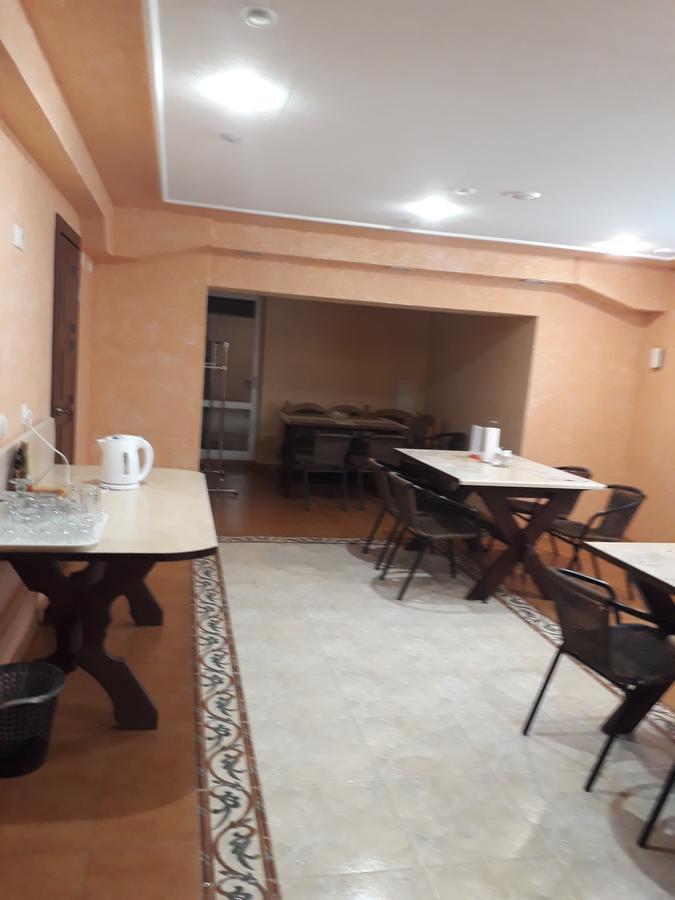 Uyut Hotel Cernihiv Exterior foto